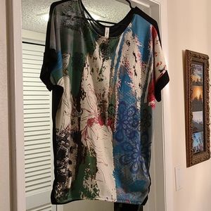 Color Splash Front/Black Back Top